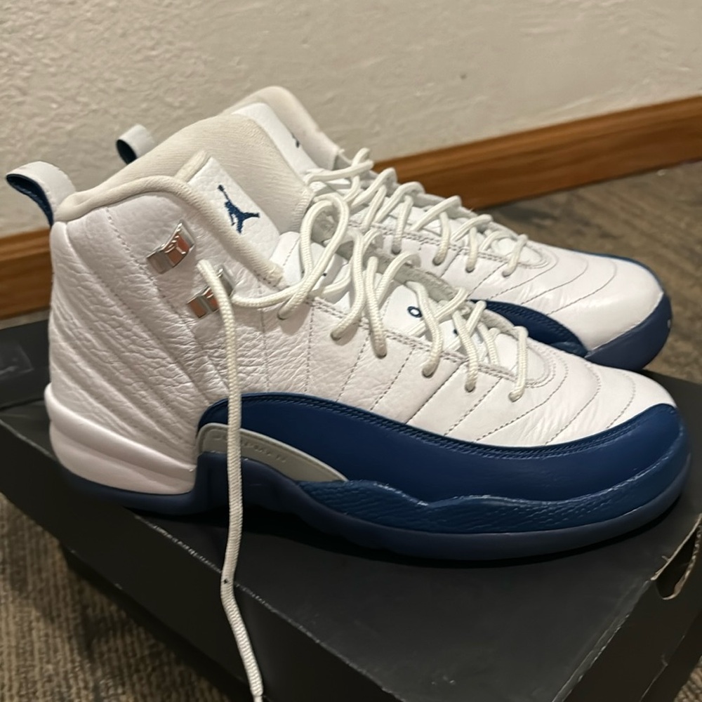 Jordan 12 French Blue sz 7